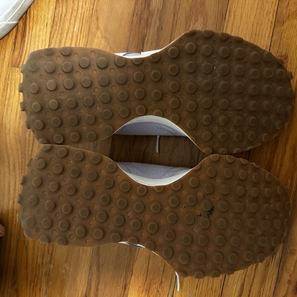 New Balance 327 Purple Sneakers - Picture 4 of 4